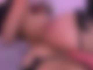 Live cam show with violeta-sanz - Skinny on Stripli.com