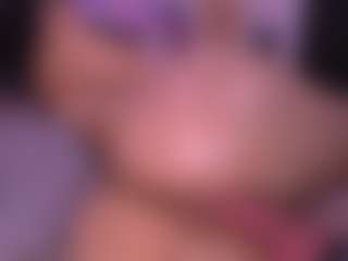 Live cam show with violeta-sanz - Young Adult on CamwithHer