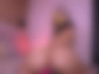 violeta-sanz's Live Sex Cam Show