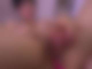 Live cam show with violeta-sanz - Petite on Milfs Live