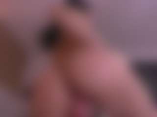 Live cam show with violeta-sanz - Dildo on Latina Girls