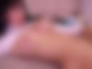 Live cam show with violeta-sanz - Living Room on Fling VIP Chat
