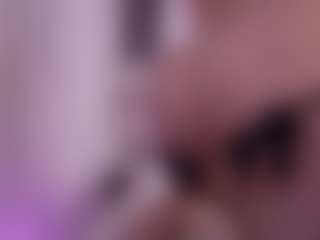 Live cam show with violeta-sanz - Skinny on madthumbs