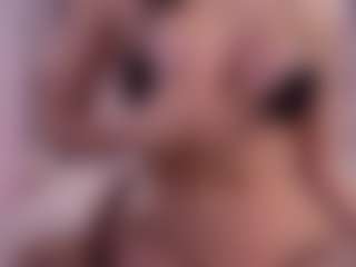 Live cam show with violeta-sanz - Skinny on SinfulBabes