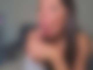 Live cam show with adriannakiss - Brown Hair on Milf Play