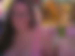 Live cam show with Vecca Salt - Tease MILF on Camming Site