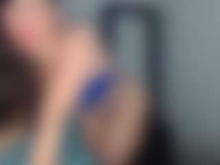 Live cam show with Sara_Blue - Lush MILF on studioflirtlive.com