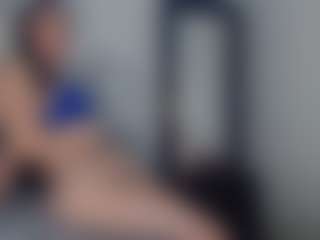 Sara_Blue's Live Sex Cam Show