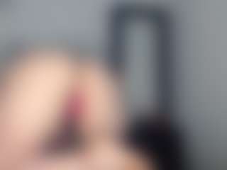 Sara_Blue's Live Sex Cam Show