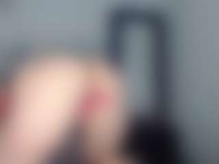 Sara_Blue's Live Sex Cam Show