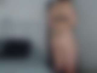 Sara_Blue's Live Sex Cam Show