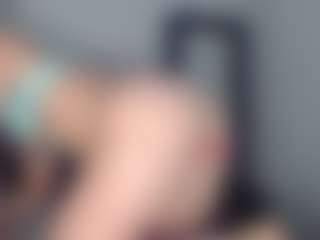 Sara_Blue's Live Sex Cam Show