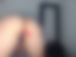 Sara_Blue's Live Sex Cam Show
