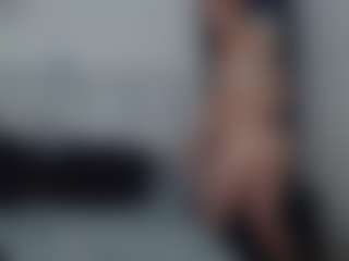 Sara_Blue's Live Sex Cam Show
