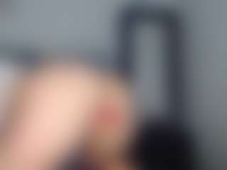 Sara_Blue's Live Sex Cam Show