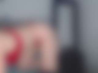 Live cam show with Sara_Blue - Brown Hair MILF on Strip Flash - Live Sex Shows