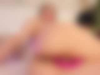 Live cam show with Emilly Bronte - Toys on galaxygirlnitro.com