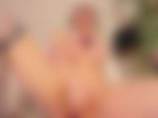 Emilly Bronte's Live Sex Cam Show