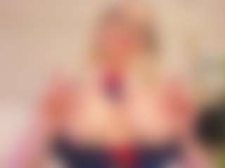 Live cam show with Emilly Bronte - Dirty Talk on UwU Esports