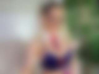 Live cam show with Emilly Bronte - White on boobsie.com | romania