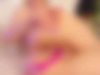 Live cam show with Emilly Bronte - Naked on Camsoda