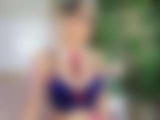 Live cam show with Emilly Bronte - Big Tits on mypornchat.com