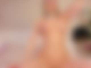 Live cam show with Emilly Bronte - Teen (18+) on Camsoda.co