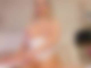 Emilly Bronte's Live Sex Cam Show