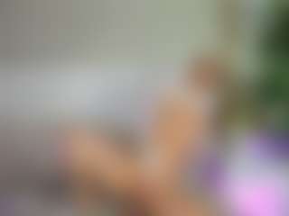 Emilly Bronte's Live Sex Cam Show