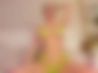 Live cam show with Emilly Bronte - Big Tits on Fling VIP Chat