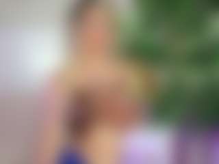 Live cam show with Emilly Bronte - Brown Eyes on Camming Site