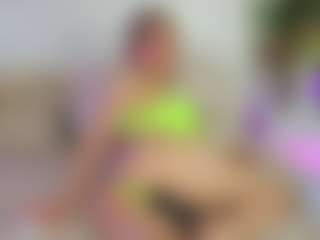 Live cam show with Emilly Bronte - Spank Blonde Hair on crypto-cams