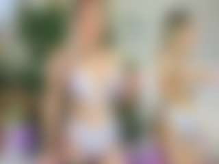 Live cam show with Emilly Bronte - Strip on livesuperchat.net