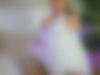 Emilly Bronte's Live Sex Cam Show