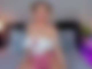 Live cam show with Emilly Bronte - Brown Eyes Toys on fapnchat