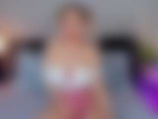 Live cam show with Emilly Bronte - White Blonde Hair on liverealitysex.com | romania