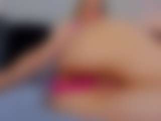 Live cam show with Emilly Bronte - Foot Fetish on Camming Site
