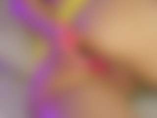 Live cam show with Emilly Bronte - Brown Eyes Blonde Hair on Camsoda