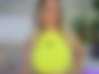 Live cam show with Emilly Bronte - Bikini on Fling VIP Chat