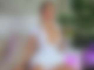Emilly Bronte's Live Sex Cam Show