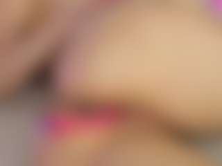 Live cam show with Emilly Bronte - Striptease Teen (18+) on Camsoda