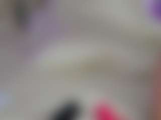 Live cam show with Emilly Bronte - Striptease on dropp.cam