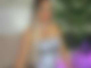 Live cam show with Emilly Bronte - Drinking on milfzrlive.com