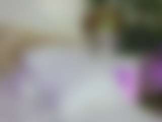Live cam show with Emilly Bronte - Lovense on googirlz