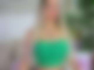Live cam show with Emilly Bronte - Smoking on madthumbs