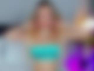 Live cam show with Emilly Bronte - Skinny Teen (18+) on Camsoda