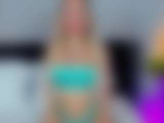 Live cam show with Emilly Bronte - Deepthroat on Camsoda