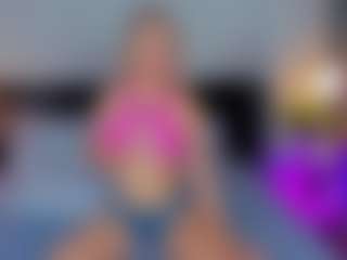 Live cam show with Emilly Bronte - Teen (18+) on Camsoda