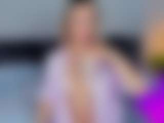 Emilly Bronte's Live Sex Cam Show