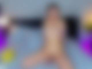 Emilly Bronte's Live Sex Cam Show